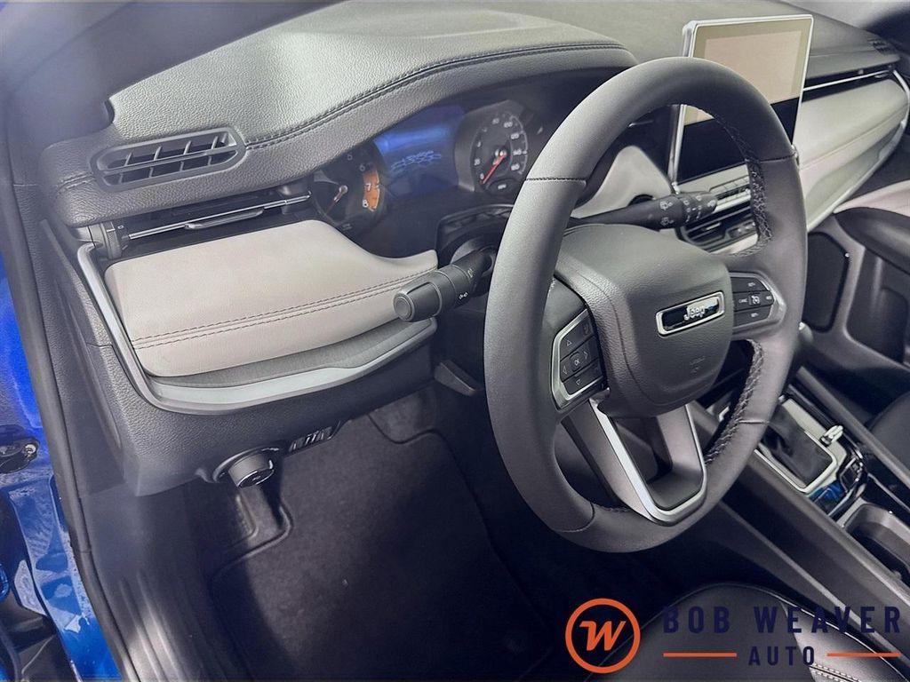 new 2025 Jeep Compass car, priced at $33,951