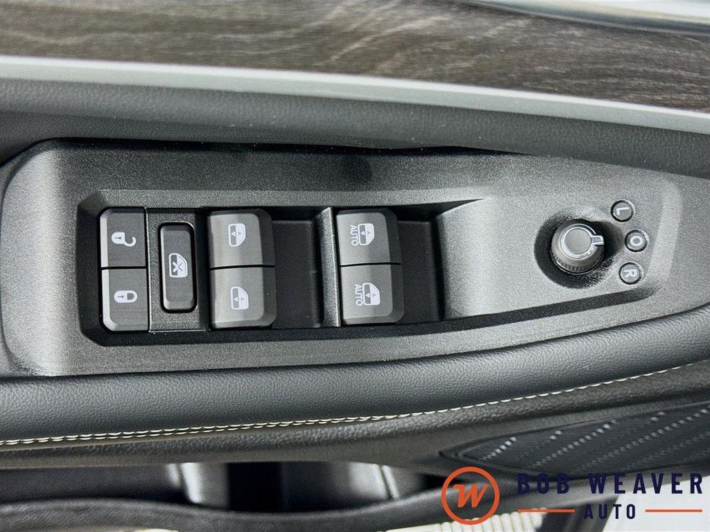 new 2025 Jeep Grand Cherokee car, priced at $50,766