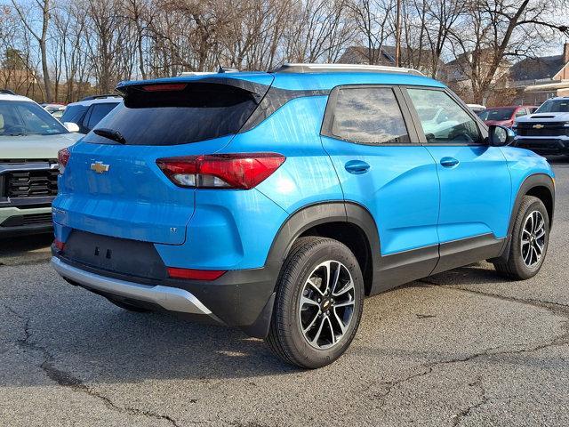 new 2025 Chevrolet TrailBlazer car, priced at $32,220