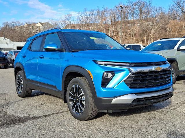 new 2025 Chevrolet TrailBlazer car, priced at $32,220