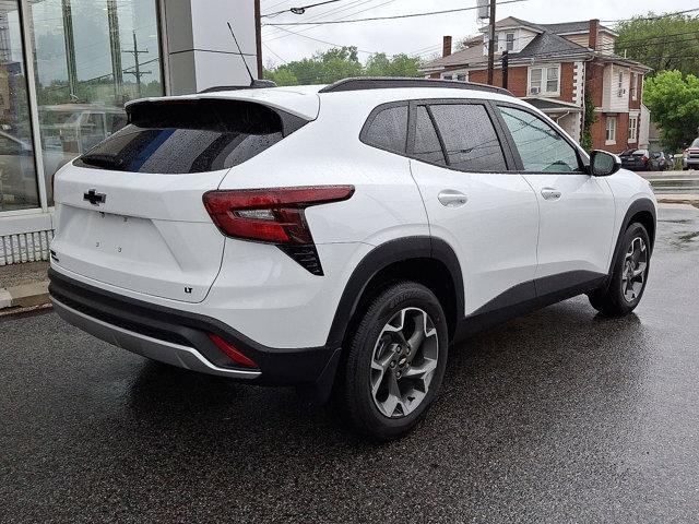 new 2025 Chevrolet Trax car