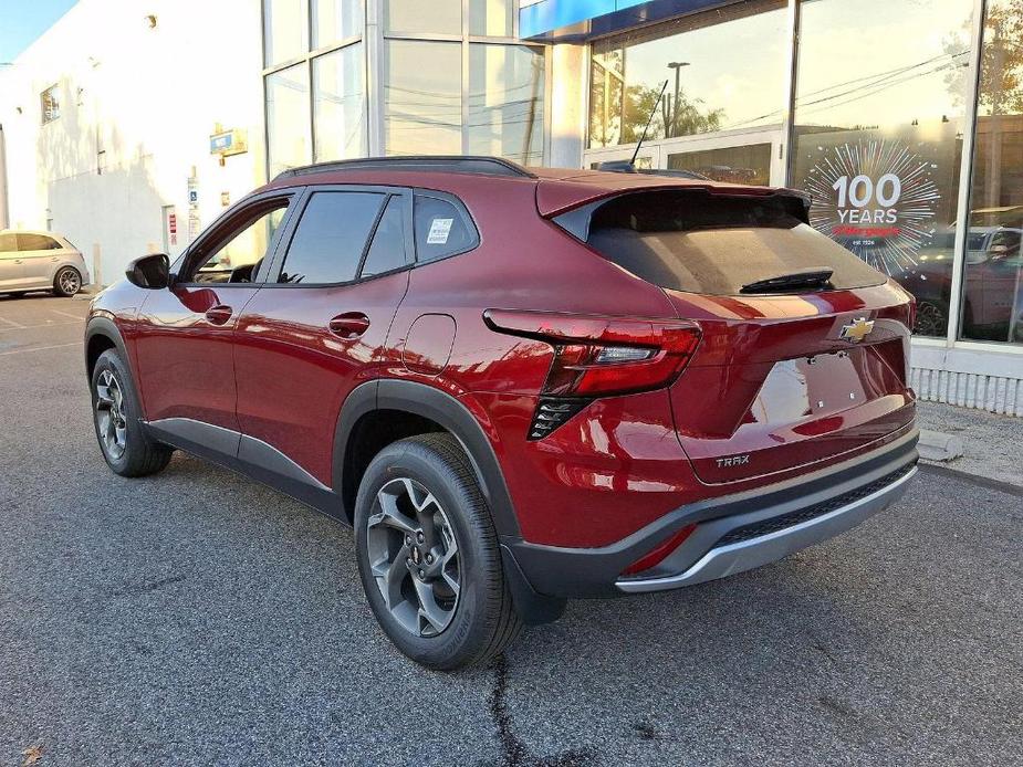 new 2025 Chevrolet Trax car