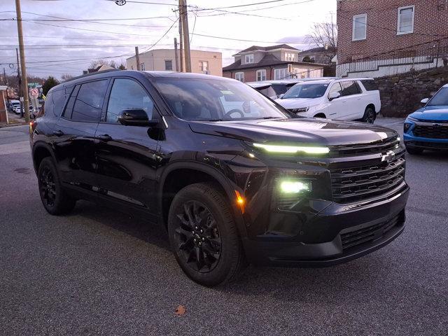 new 2025 Chevrolet Traverse car, priced at $51,683