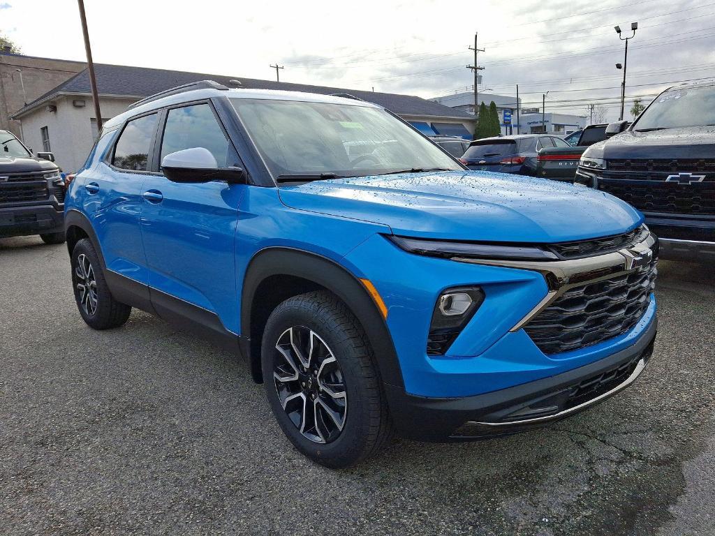 new 2025 Chevrolet TrailBlazer car, priced at $34,450