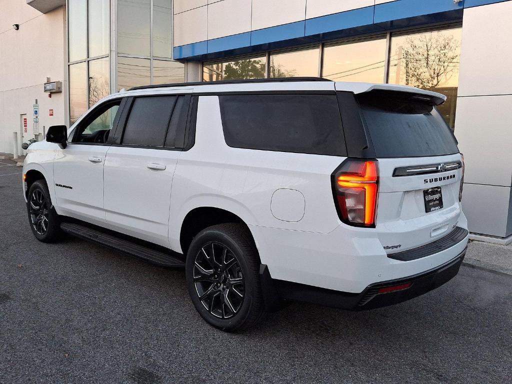 new 2024 Chevrolet Suburban car, priced at $77,638