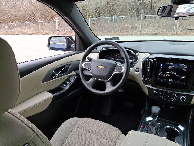 used 2022 Chevrolet Traverse car, priced at $27,995