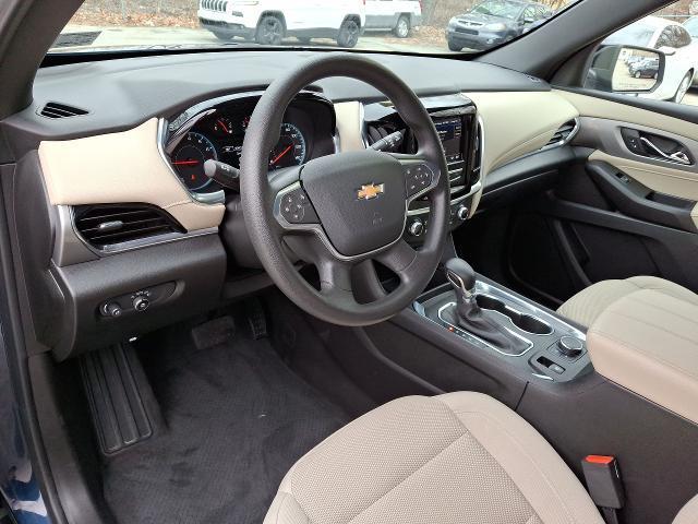 used 2022 Chevrolet Traverse car, priced at $27,995