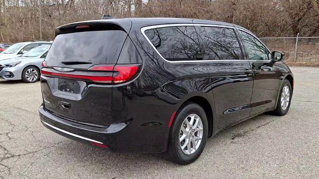 used 2023 Chrysler Pacifica car, priced at $24,995