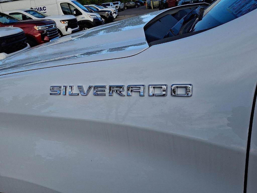 new 2025 Chevrolet Silverado 1500 car, priced at $43,615