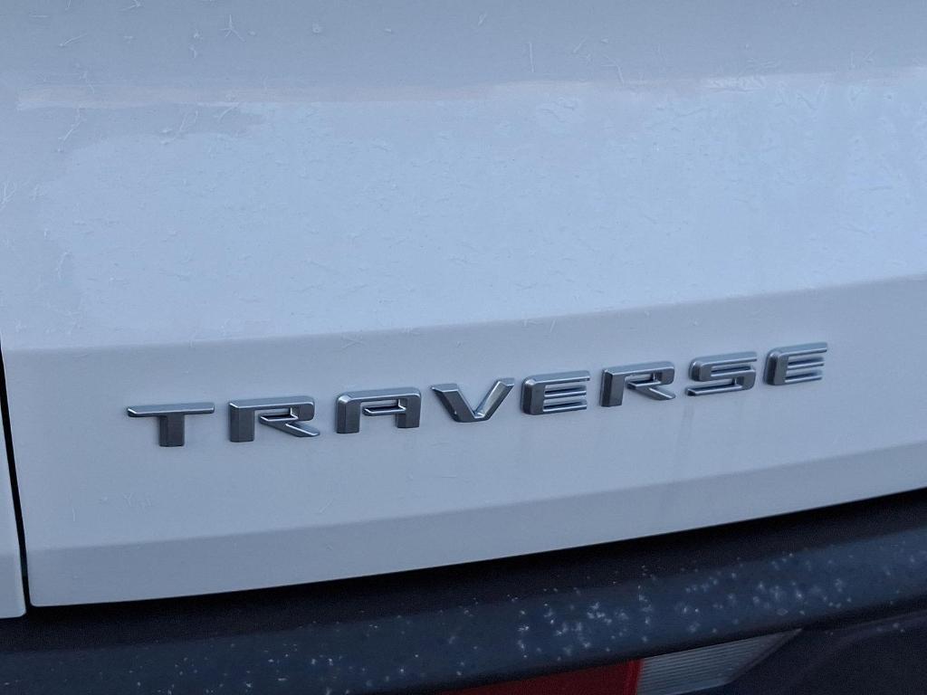 new 2025 Chevrolet Traverse car, priced at $42,180