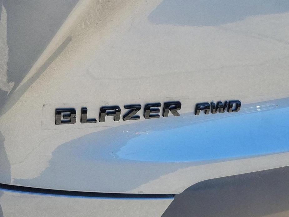 new 2024 Chevrolet Blazer car, priced at $40,665