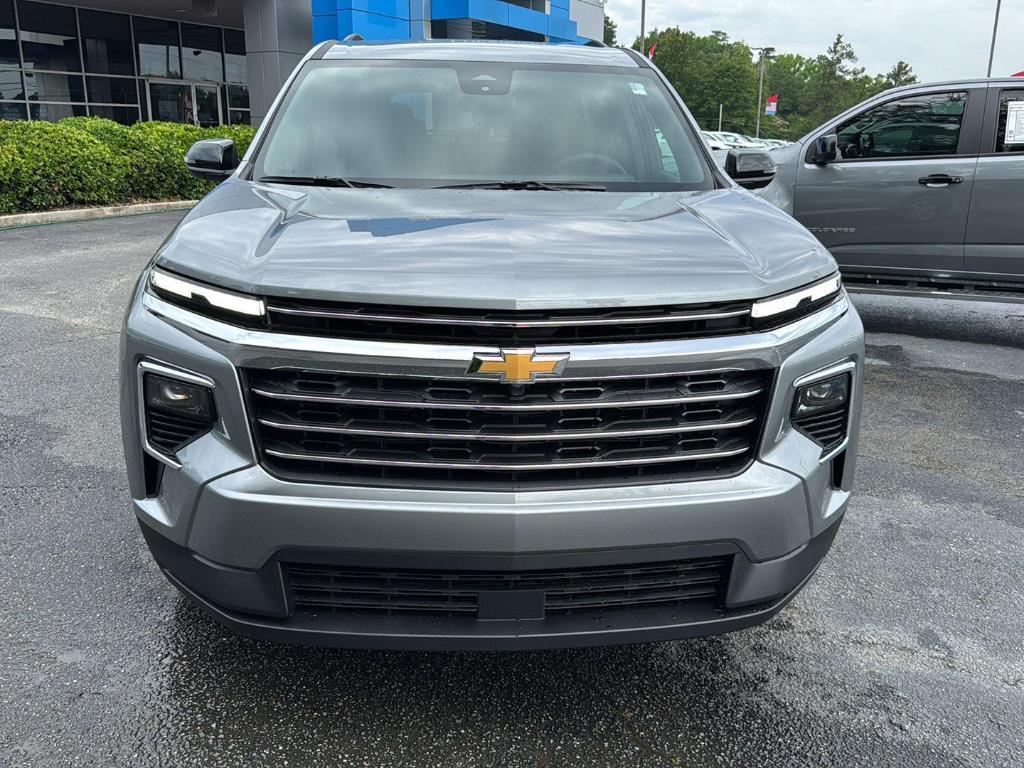 new 2025 Chevrolet Traverse car, priced at $40,445