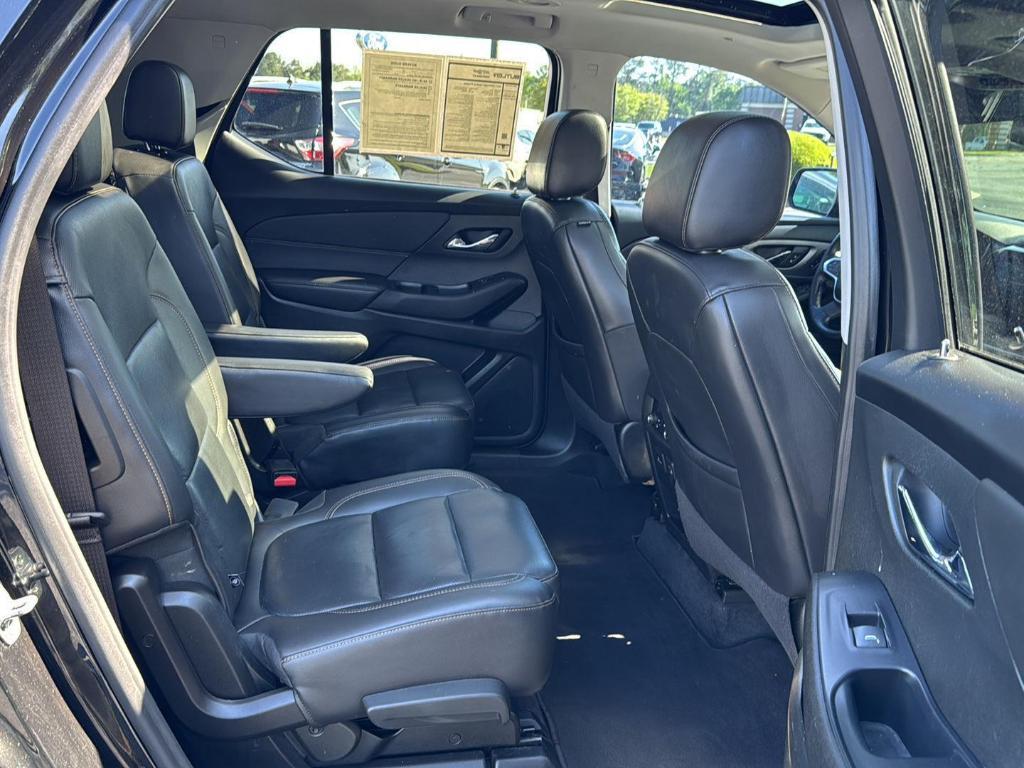 used 2021 Chevrolet Traverse car, priced at $35,884