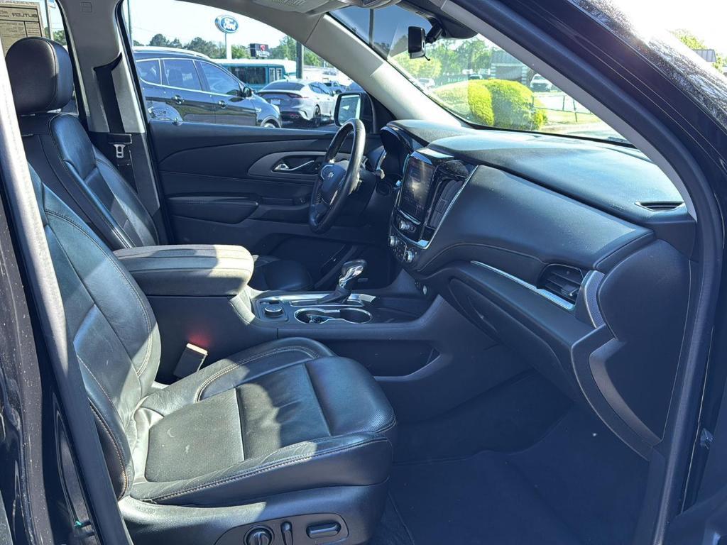 used 2021 Chevrolet Traverse car, priced at $35,884