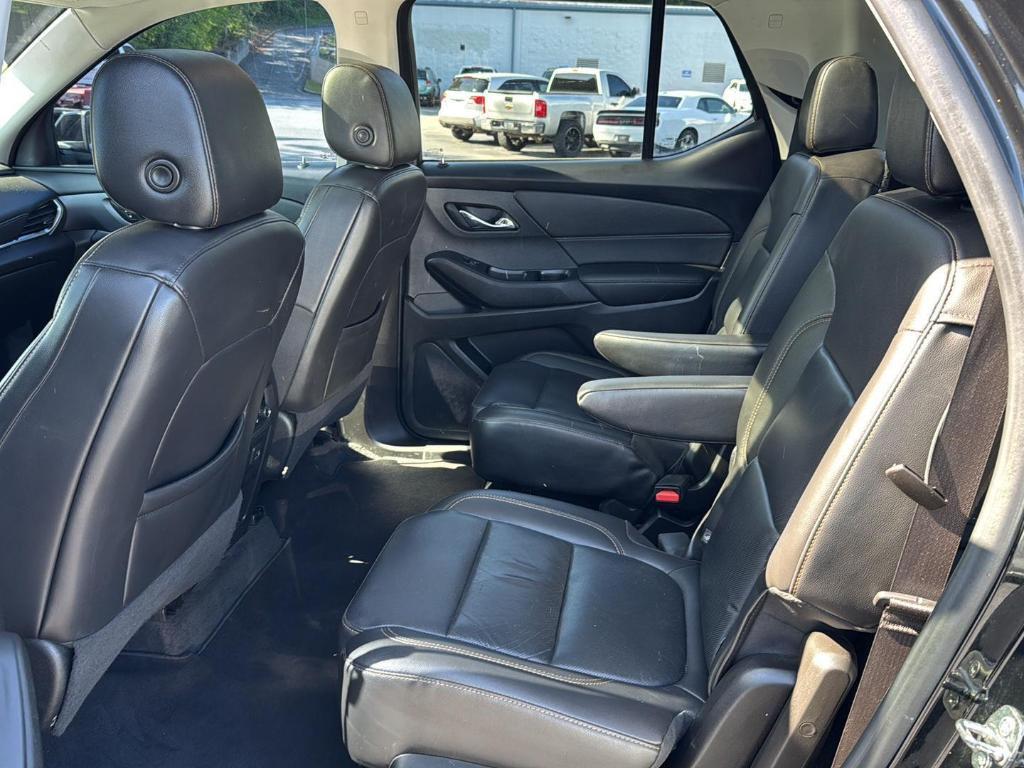used 2021 Chevrolet Traverse car, priced at $35,884