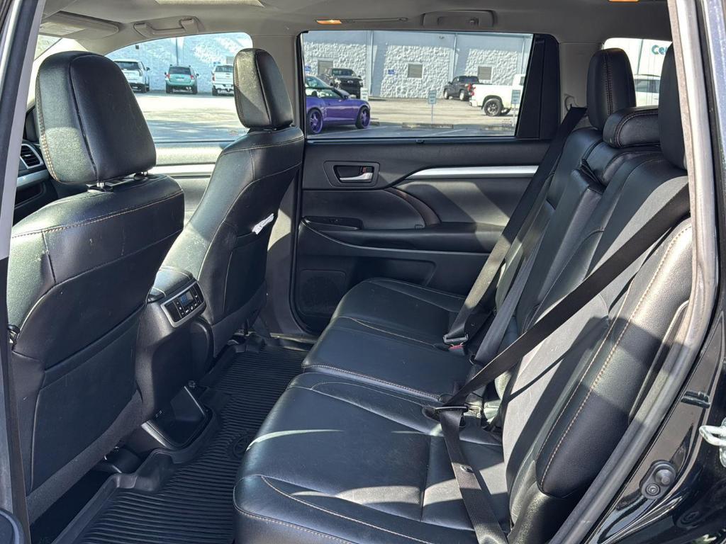 used 2018 Toyota Highlander car, priced at $22,887