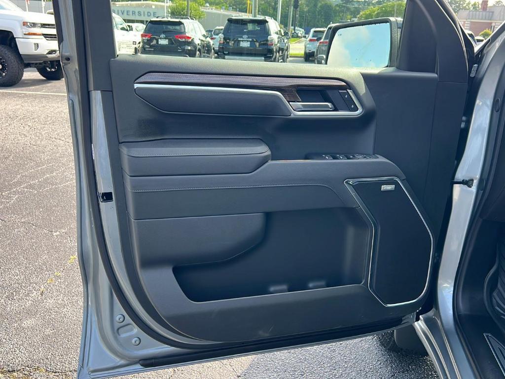 new 2025 Chevrolet Silverado 1500 car, priced at $61,760