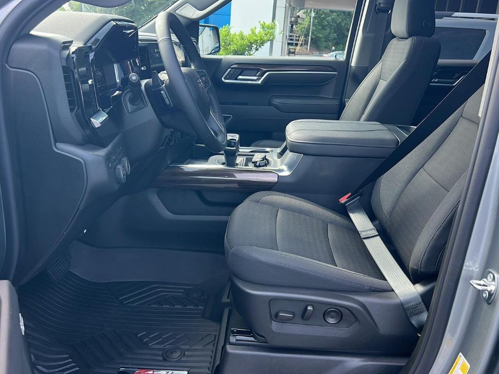 new 2025 Chevrolet Silverado 1500 car, priced at $61,760