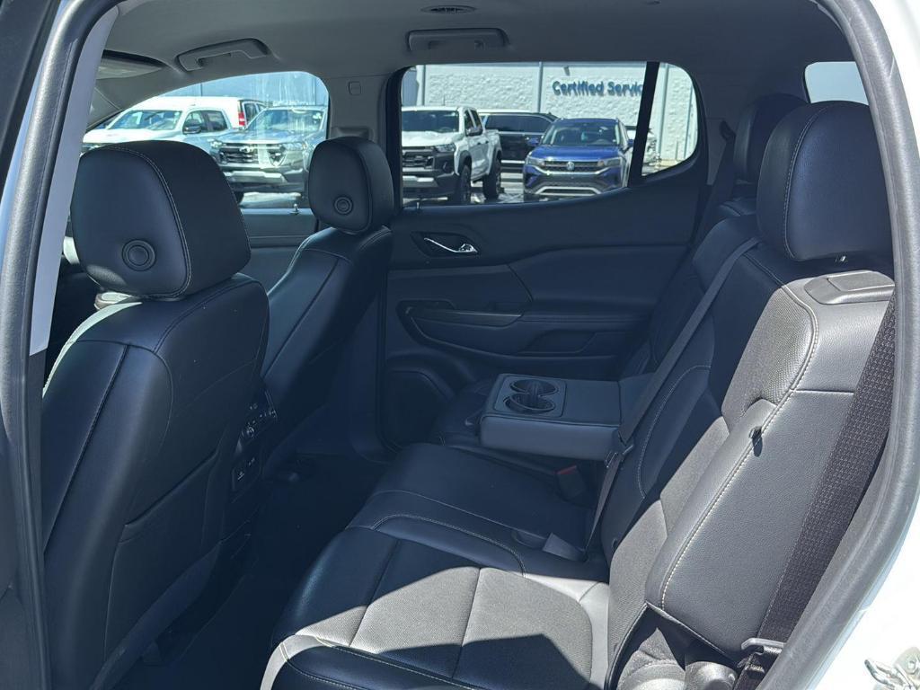 used 2023 GMC Acadia car, priced at $28,999