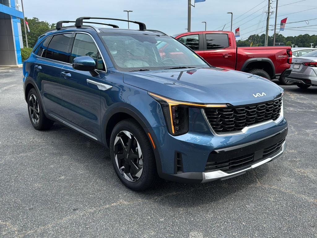 used 2025 Kia Sorento Hybrid car, priced at $37,444