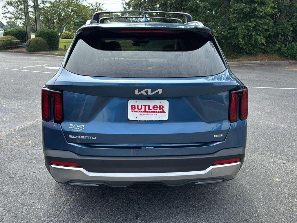 used 2025 Kia Sorento Hybrid car, priced at $36,995