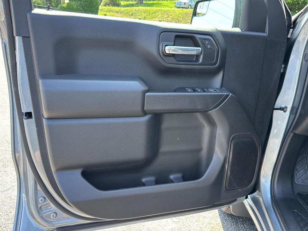 new 2025 Chevrolet Silverado 1500 car, priced at $43,840