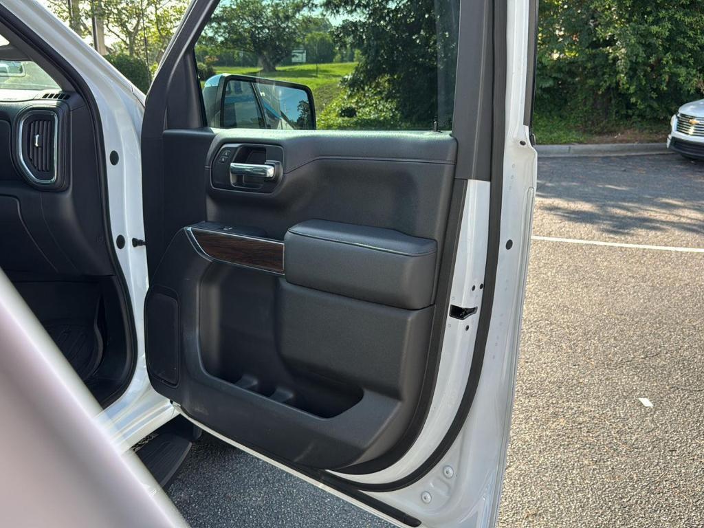 used 2021 GMC Sierra 1500 car, priced at $31,999