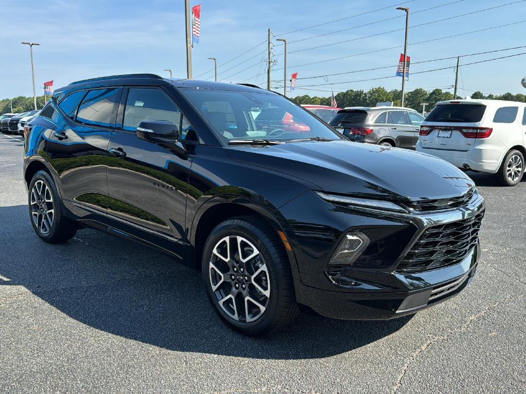 new 2025 Chevrolet Blazer car, priced at $39,995