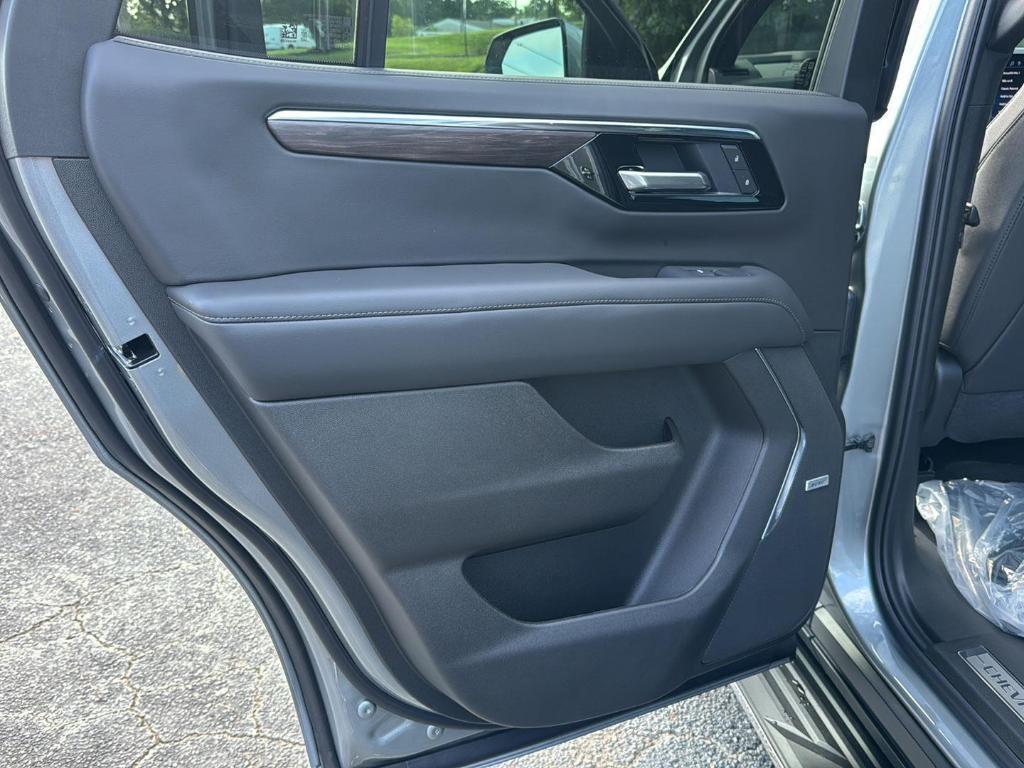 new 2025 Chevrolet Tahoe car, priced at $69,380