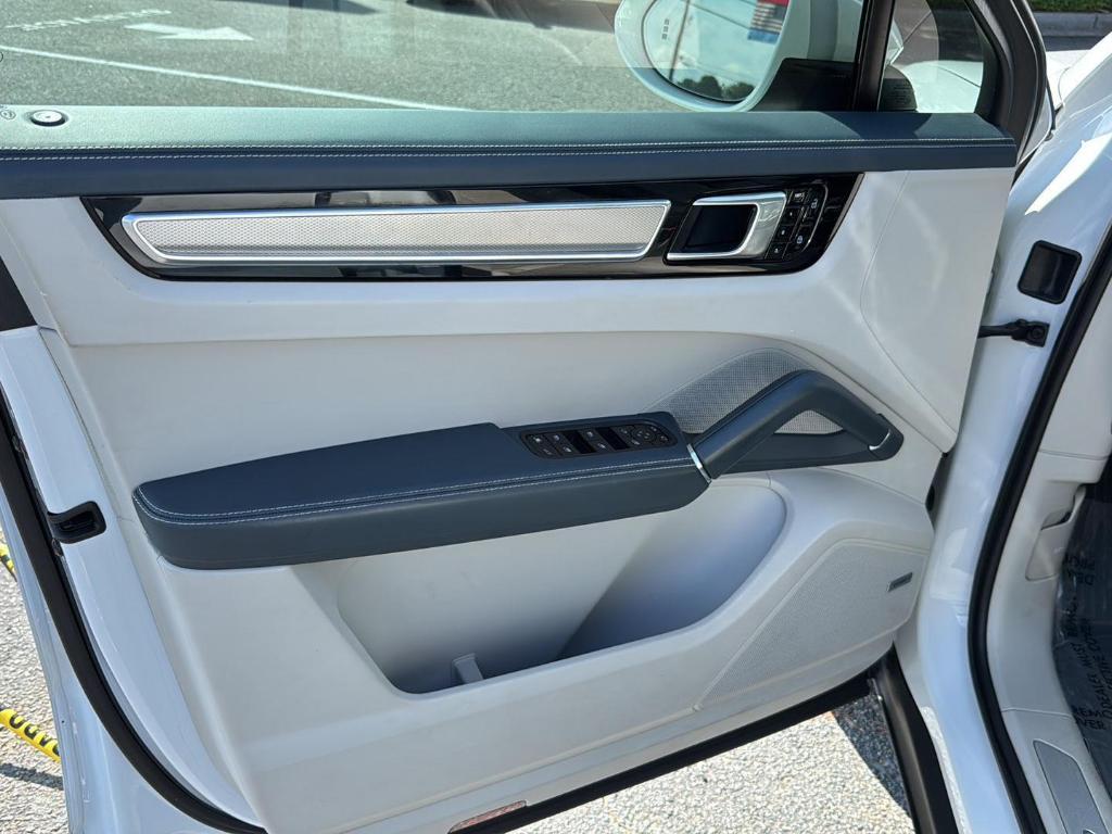 used 2020 Porsche Cayenne car, priced at $45,888