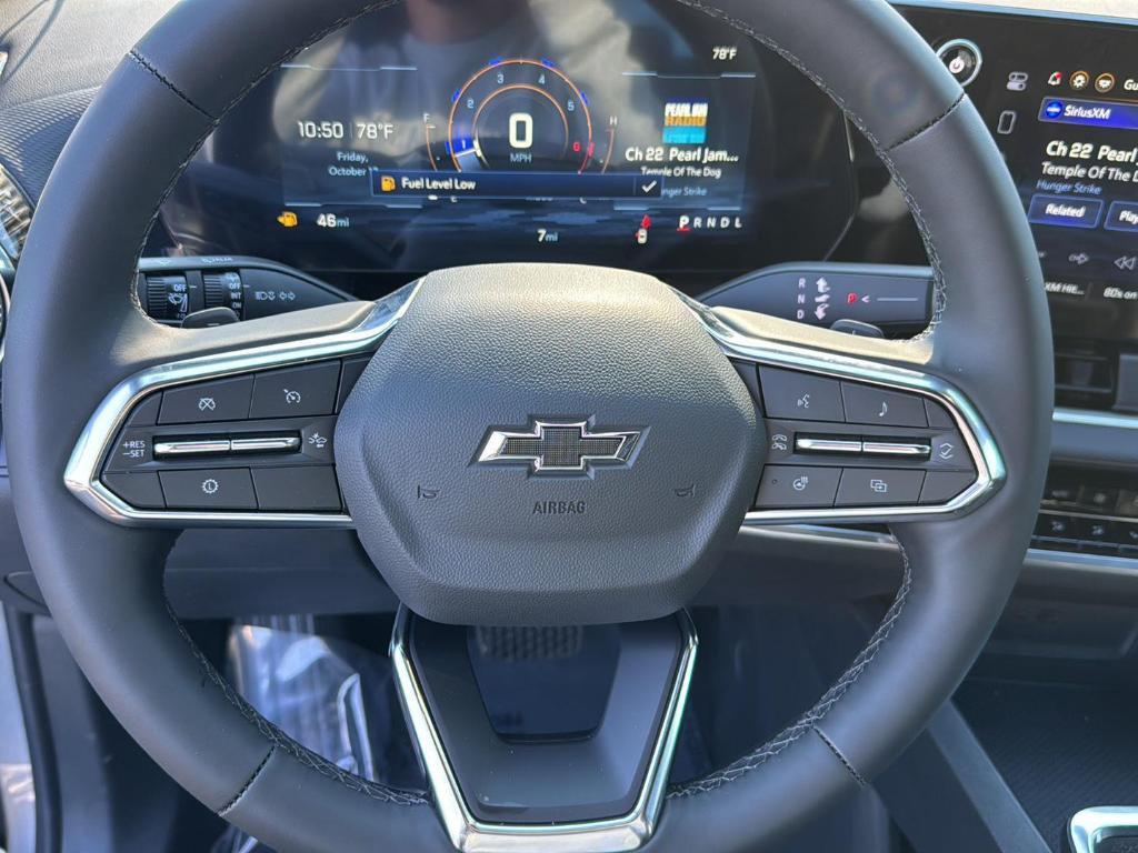 new 2026 Chevrolet Equinox car, priced at $33,630