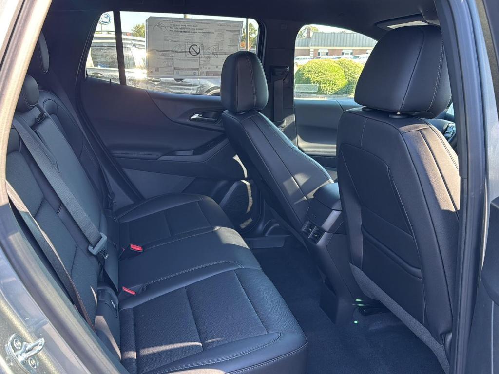 new 2026 Chevrolet Equinox car, priced at $33,630