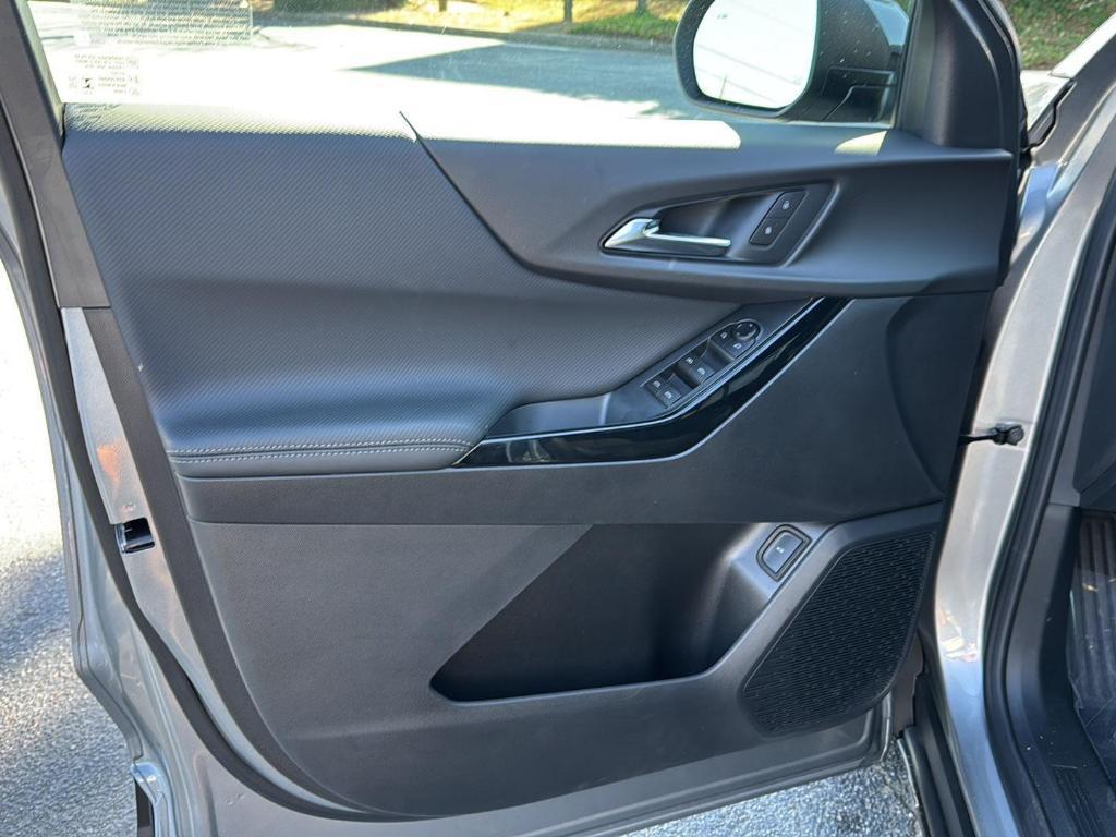 new 2026 Chevrolet Equinox car, priced at $33,630