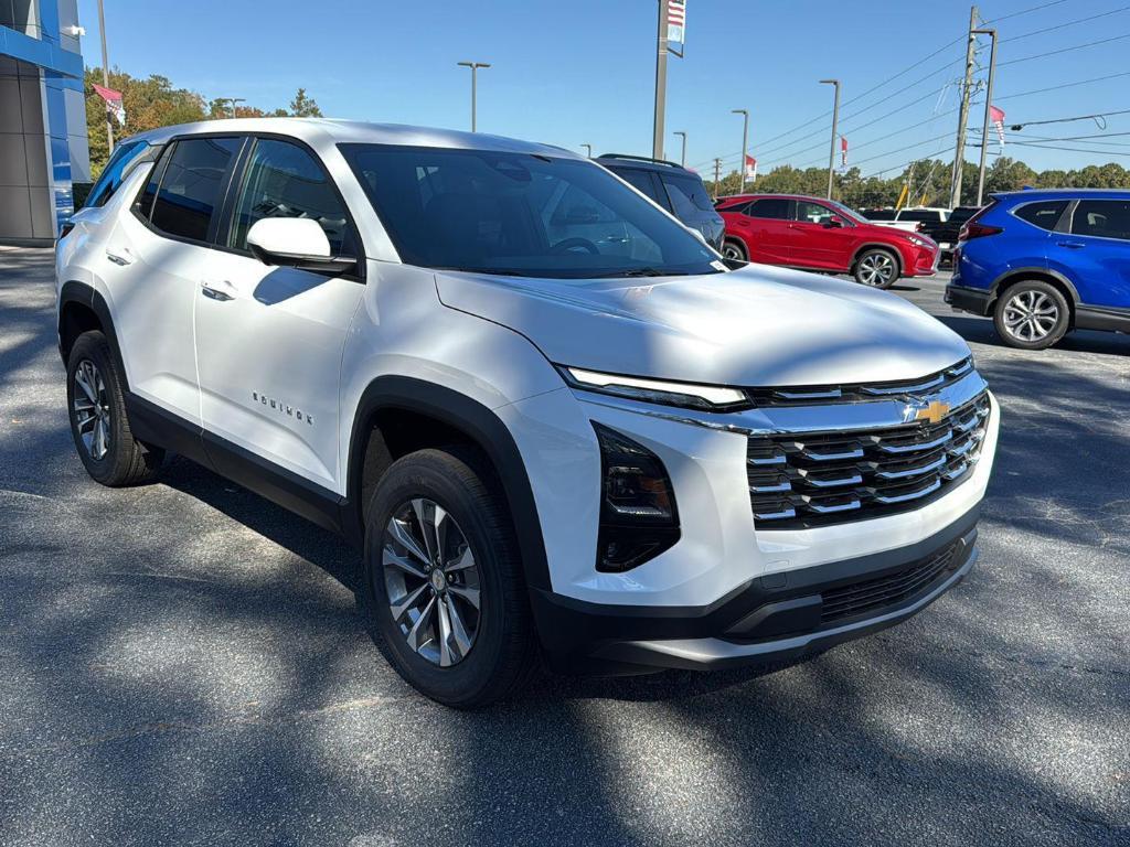 new 2026 Chevrolet Equinox car, priced at $33,490