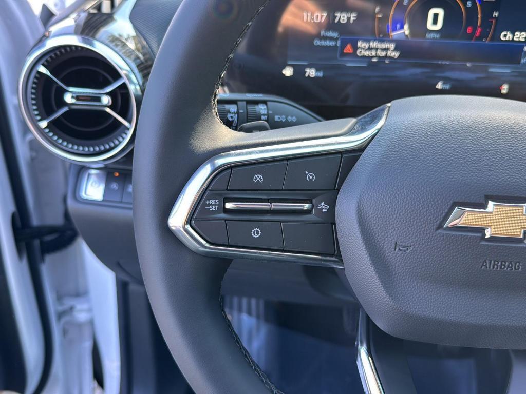 new 2026 Chevrolet Equinox car, priced at $33,490