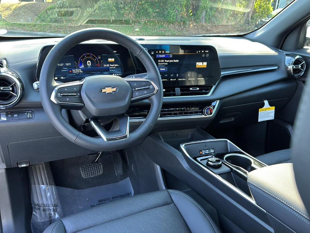 new 2026 Chevrolet Equinox car, priced at $33,490