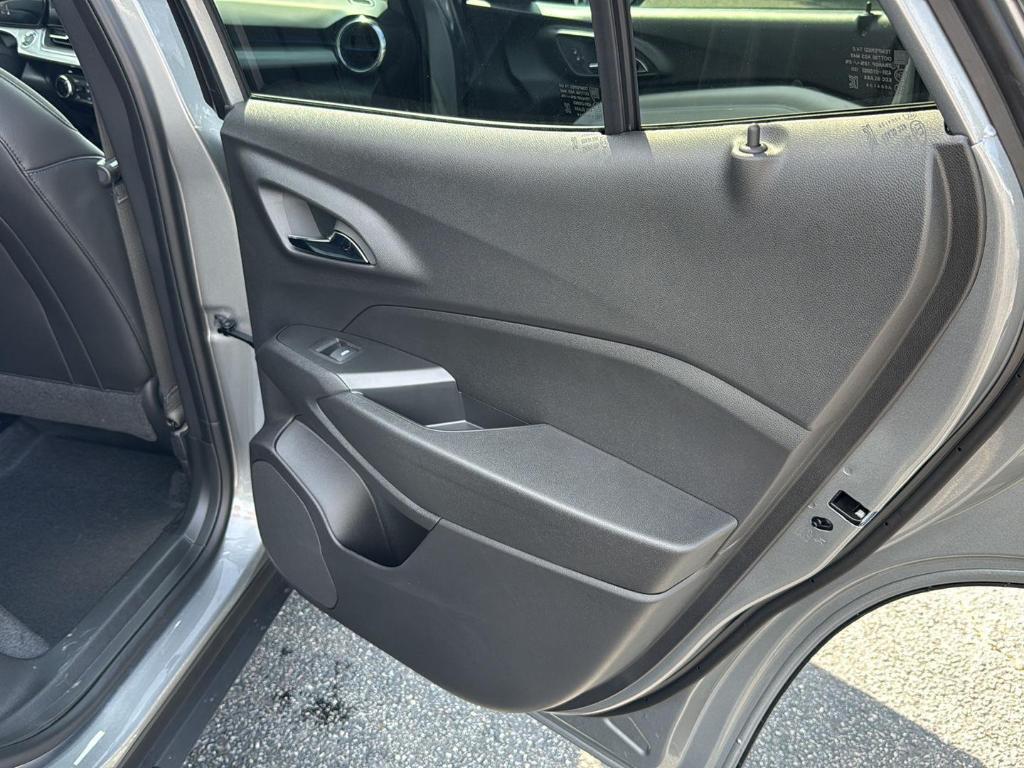 new 2025 Chevrolet Trax car, priced at $24,775
