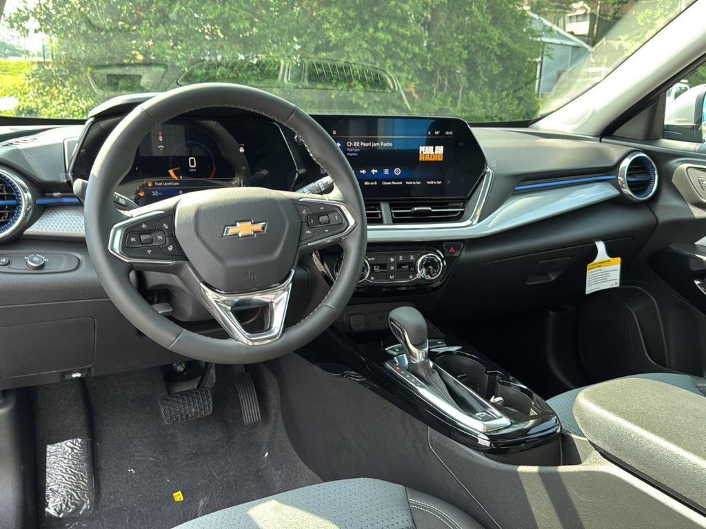 new 2025 Chevrolet Trax car, priced at $24,775