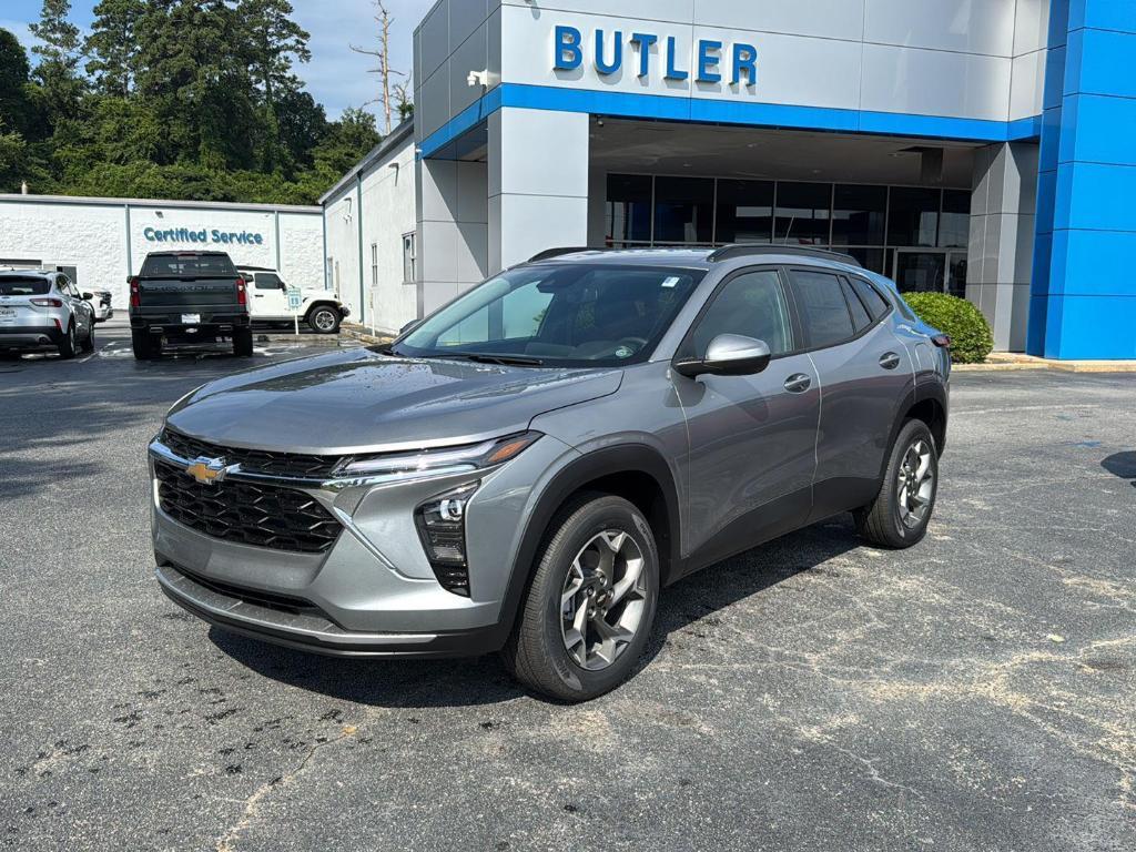 new 2025 Chevrolet Trax car, priced at $24,775
