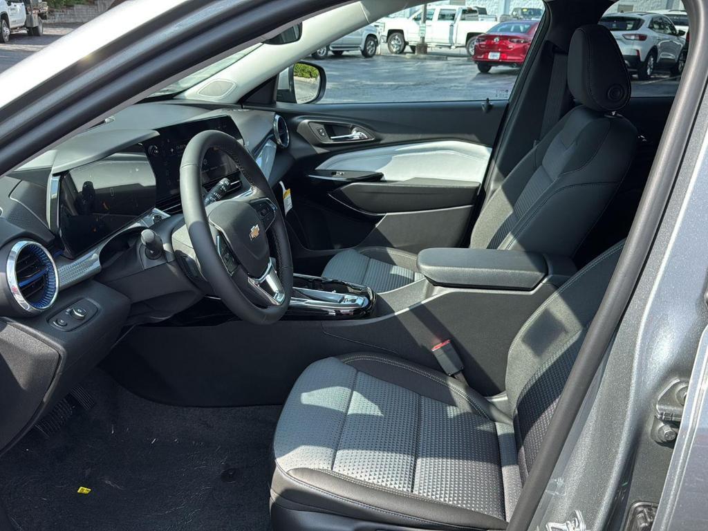 new 2025 Chevrolet Trax car, priced at $24,775