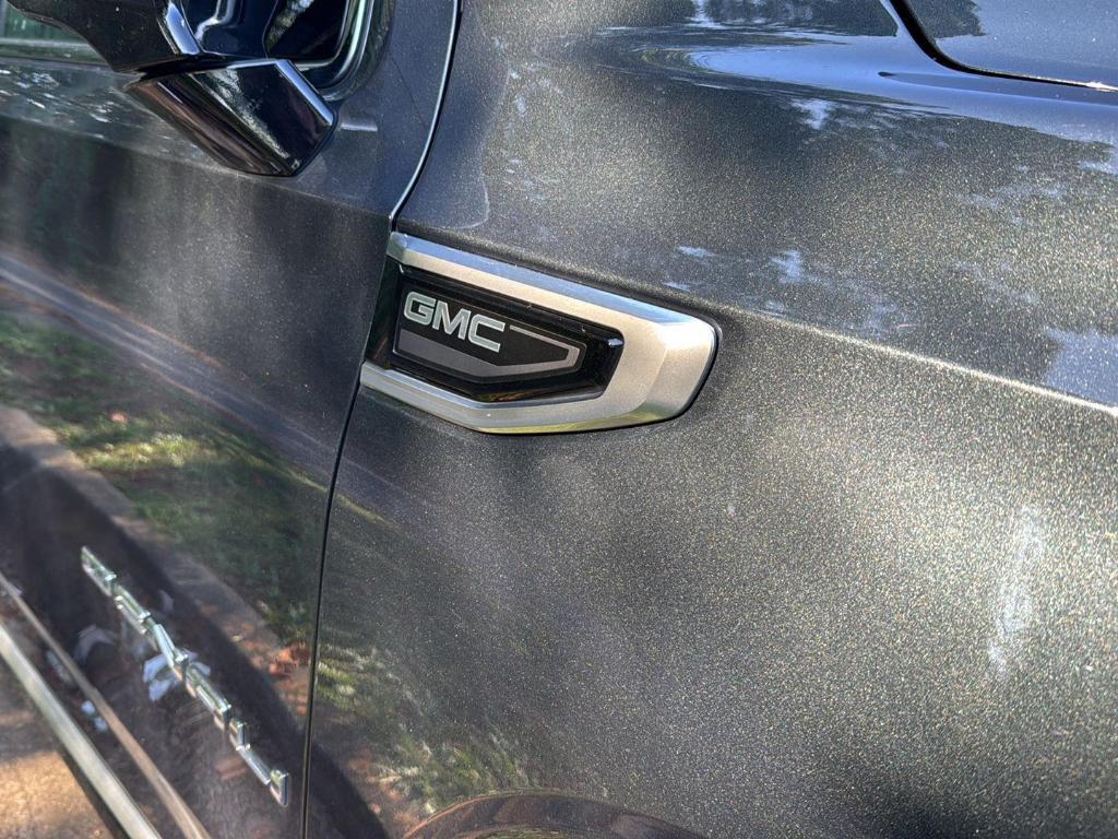 used 2021 GMC Yukon car, priced at $55,995