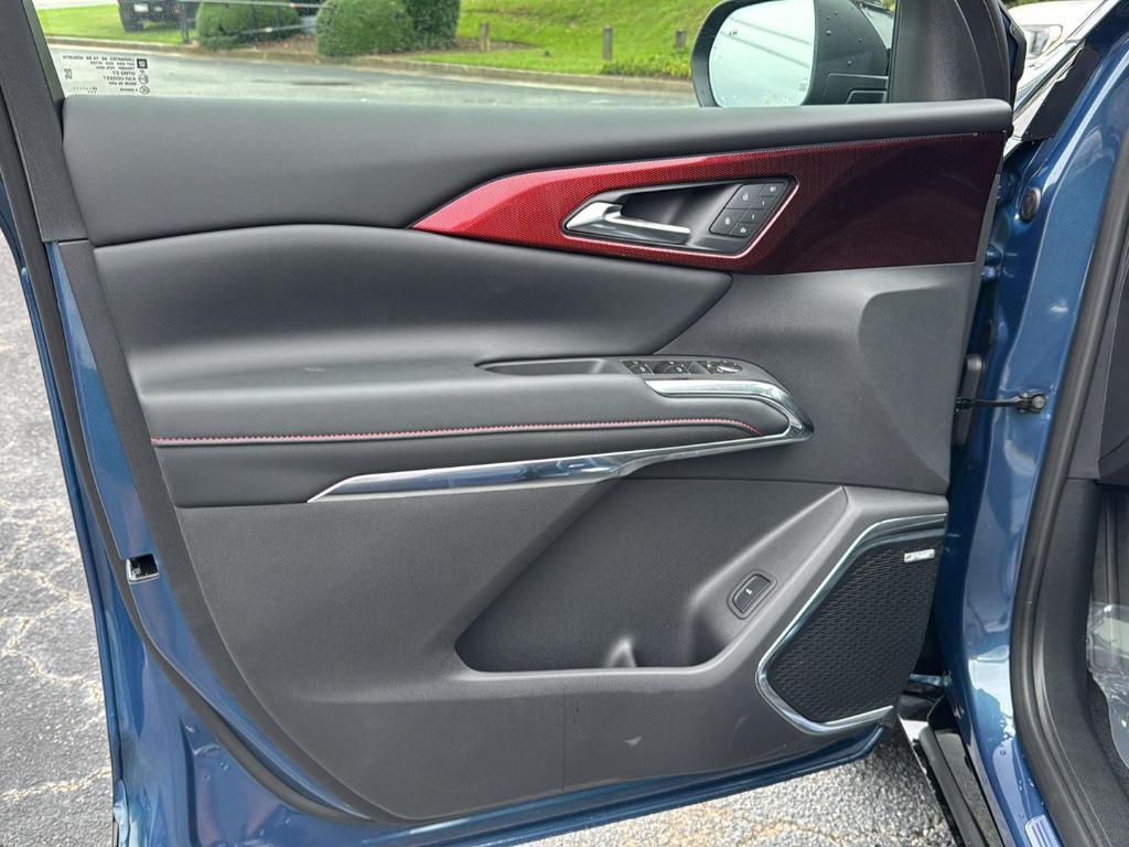 new 2026 Chevrolet Traverse car, priced at $58,835