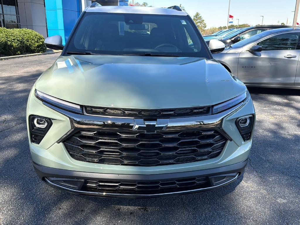 new 2025 Chevrolet TrailBlazer car, priced at $27,830