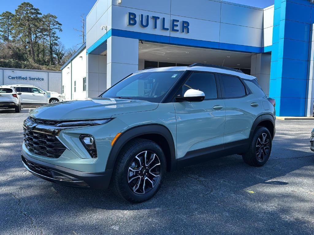 new 2025 Chevrolet TrailBlazer car, priced at $27,830