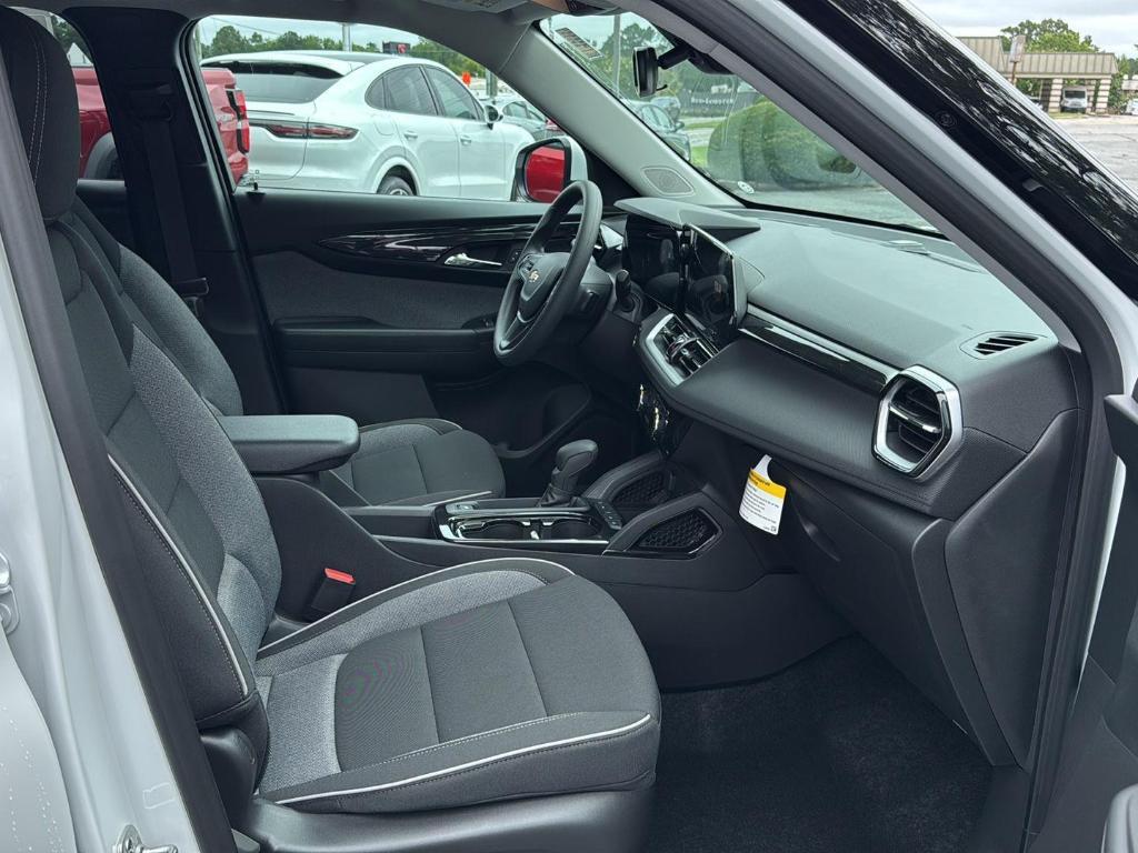 new 2026 Chevrolet TrailBlazer car, priced at $26,620