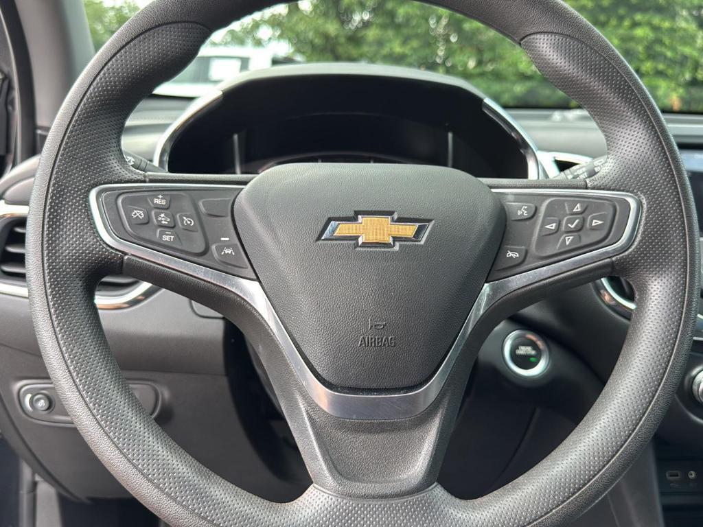 used 2023 Chevrolet Equinox car, priced at $21,555