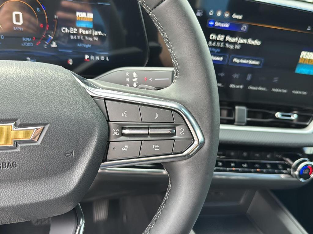 new 2026 Chevrolet Equinox car, priced at $32,085