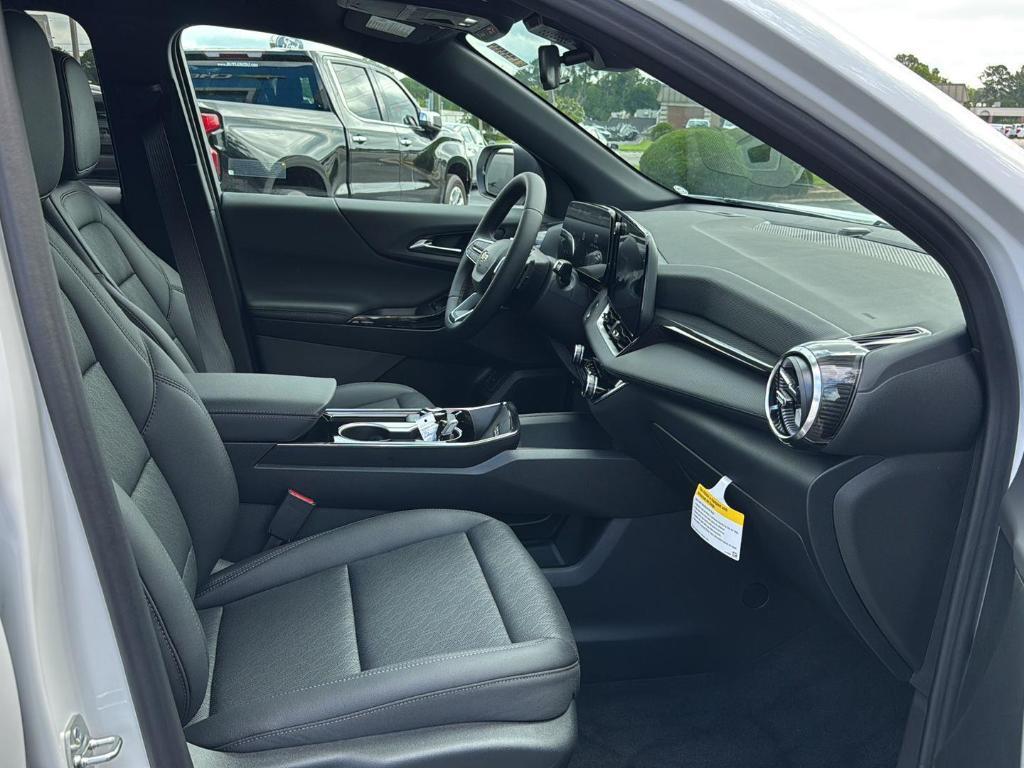 new 2026 Chevrolet Equinox car, priced at $32,085
