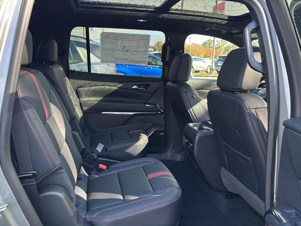 new 2026 Chevrolet Traverse car, priced at $58,835