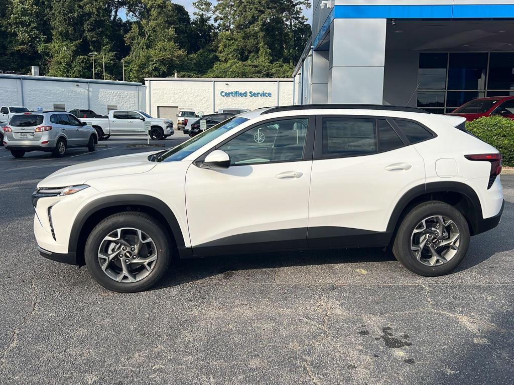 new 2025 Chevrolet Trax car, priced at $24,775
